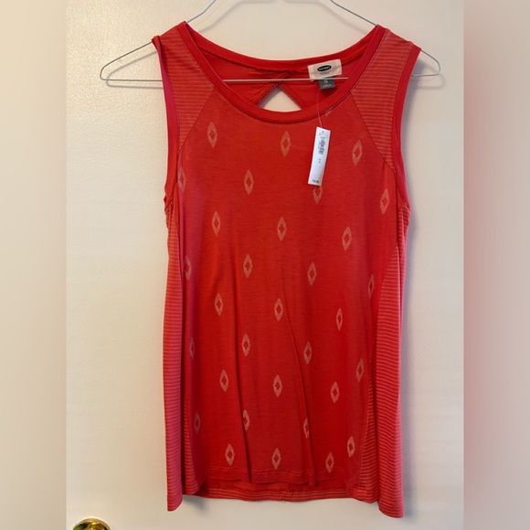 Two XS Old Navy Sleeveless Tops NWT - Picture 3 of 9